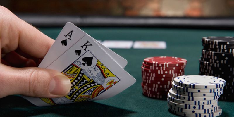 Poker là một trò chơi bài có lịch sử lâu đời